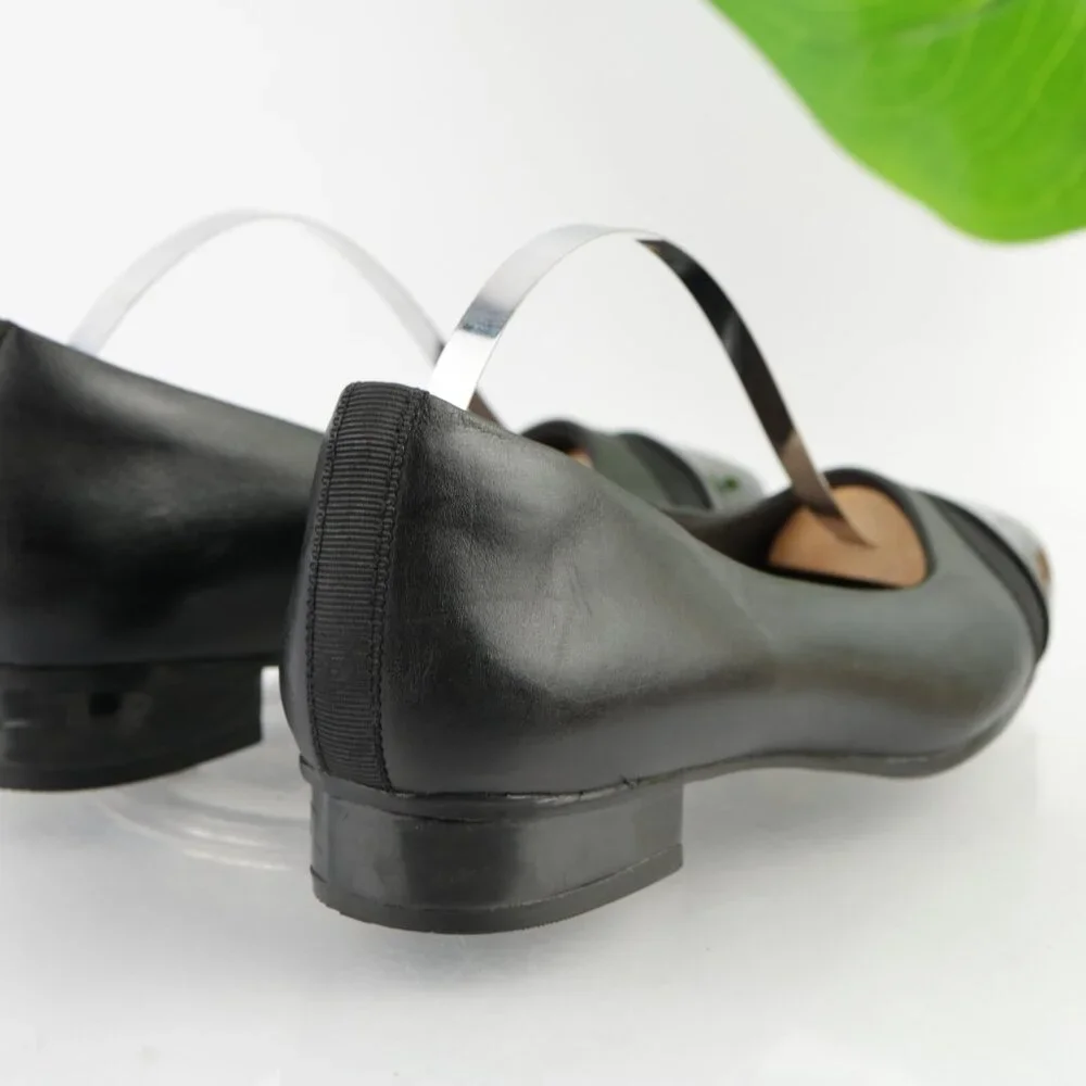 Clarks Womens Juliet Monte Loafers Size 6 Black Leather Shoes Cap Toe Low Heel